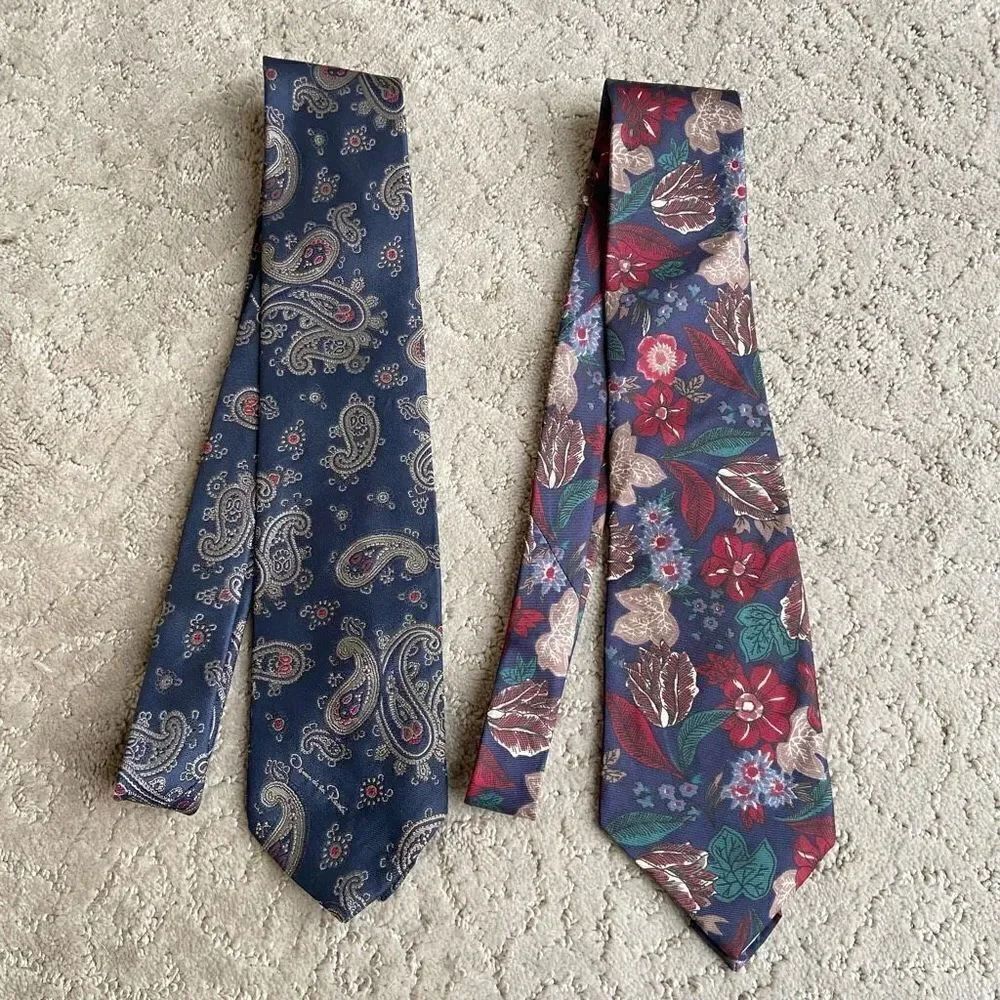 Oscar de la Renta Vintage Silk Neck Ties Set of Two